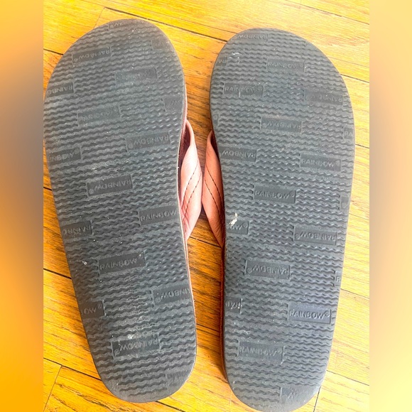 Light pink thick strap Rainbows womens size med - Picture 7 of 9